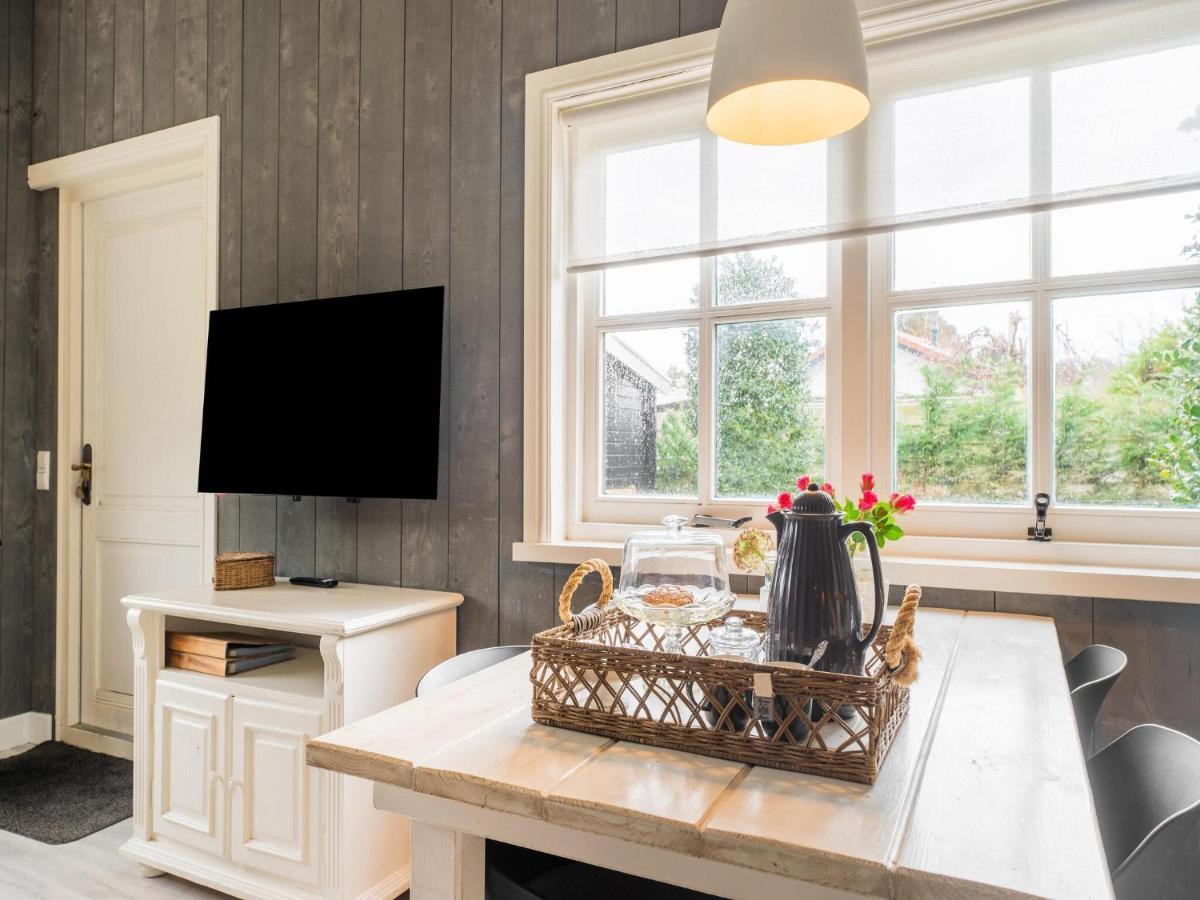 Quaint Summer Holiday Home In Egmond Binnen 外观 照片