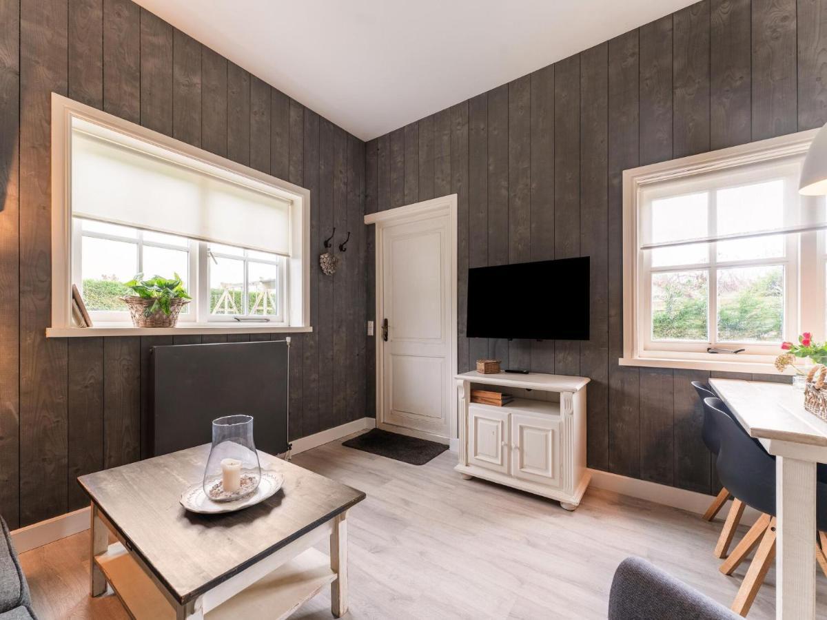 Quaint Summer Holiday Home In Egmond Binnen 外观 照片